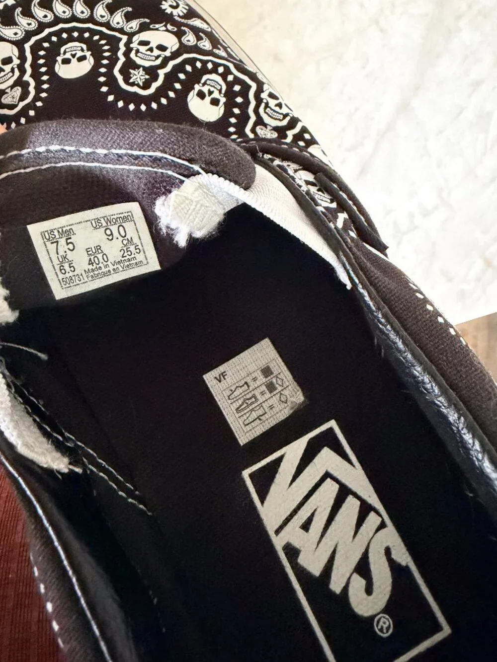 Paisley Skull Slip-on Vans - Picture 6 of 6